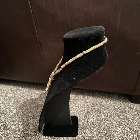 Hand Crafted Yellow/Gold Quartz/Shell & Sterling Silver Necklace “One of a Kind” - Picture 2 of 3